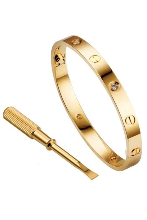 bracelet love cartier petit modele|750 19 cartier ip 6688.